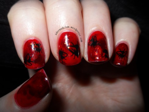 Halloween Blood and flies Nail Art