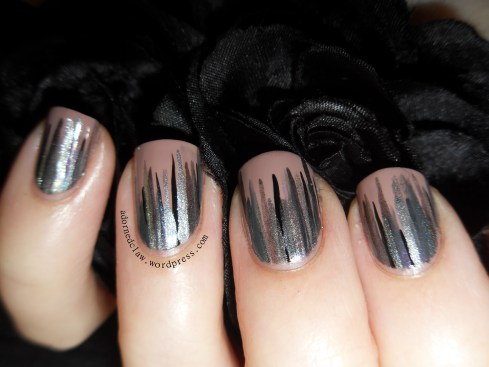 Silver Waterfall Nails