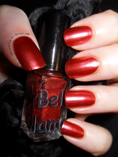 Belle Glamour Bloody Roses