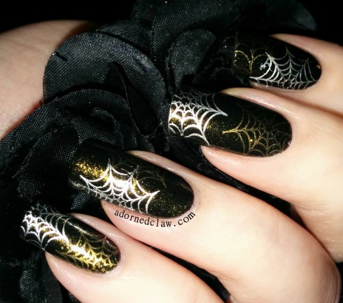 Christmas Spider Nail Art