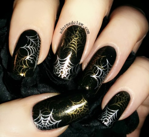 Christmas Spider Nail Art